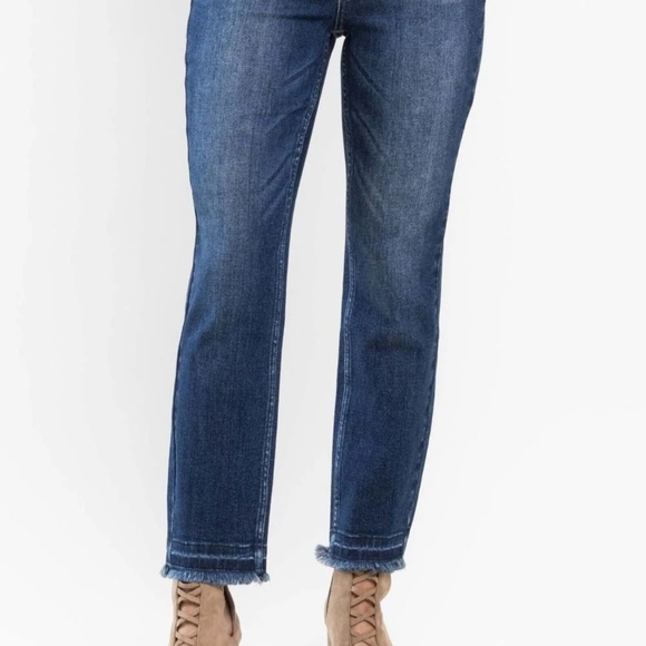 Judy Blue jeans~Size 11/30~frayed hem~excellent like new condition - Picture 13 of 15